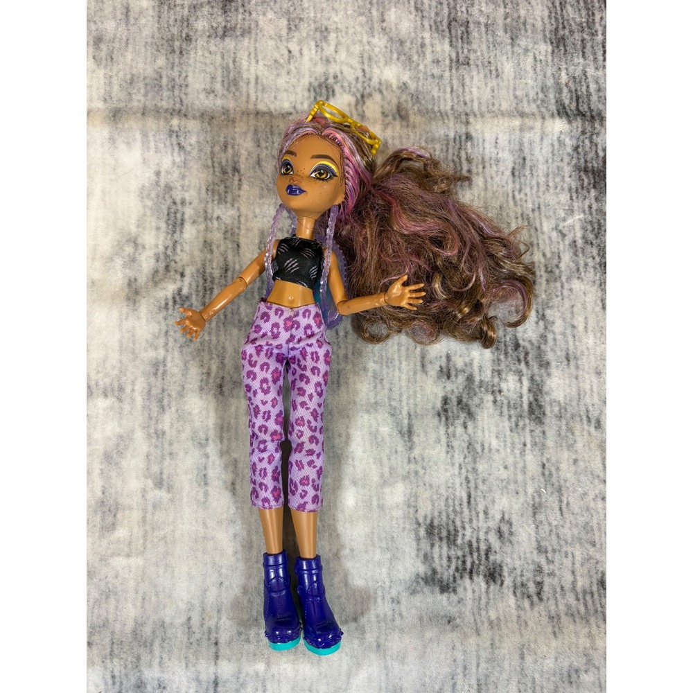 Monster High Clawdeen Wolf G3 Doll Purple Leopard Pants Moon Backpack Mattel